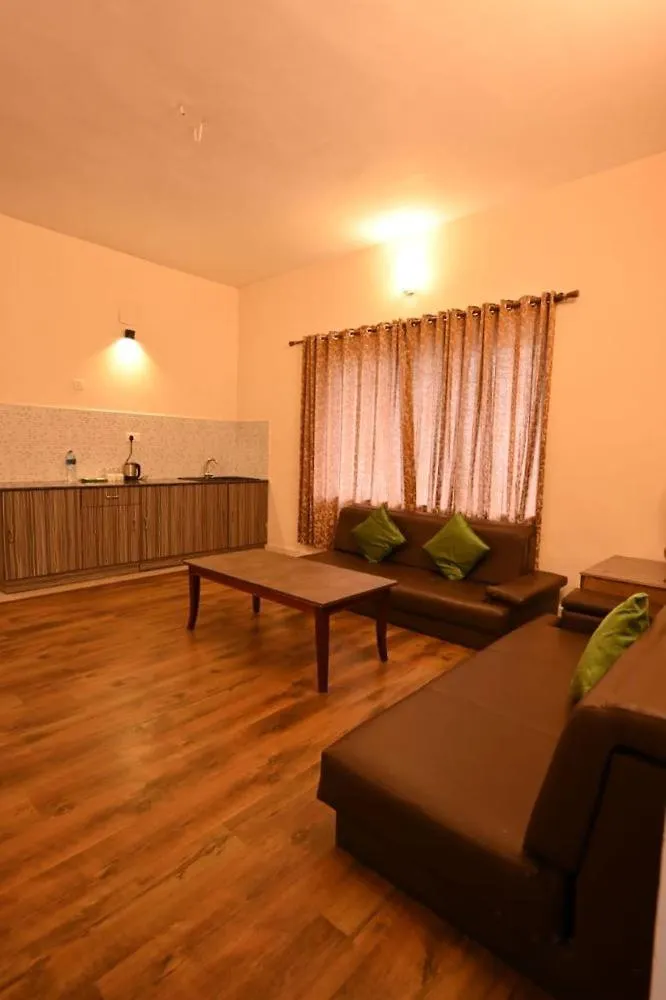 Cloud Dale Suites Devikolam Отель