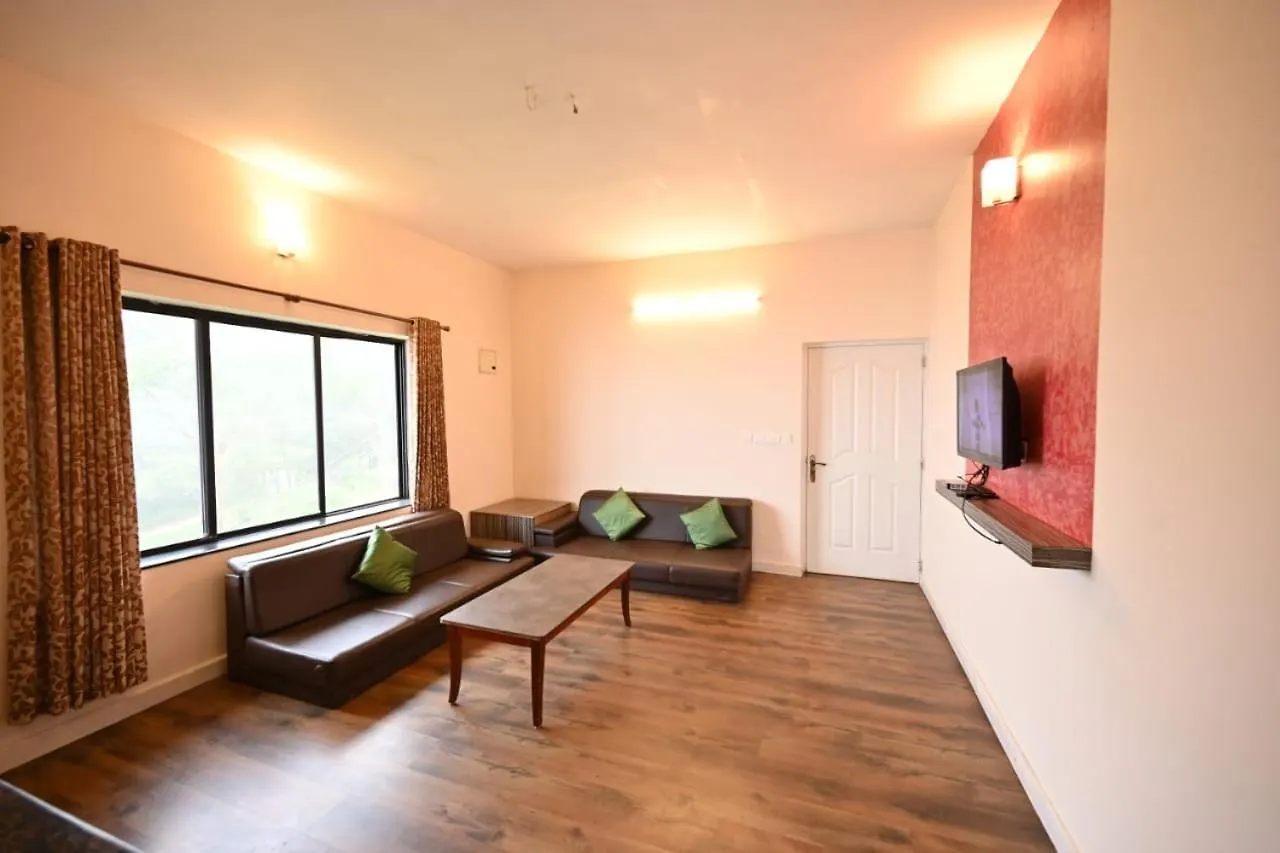 *** Отель Cloud Dale Suites Devikolam Индия